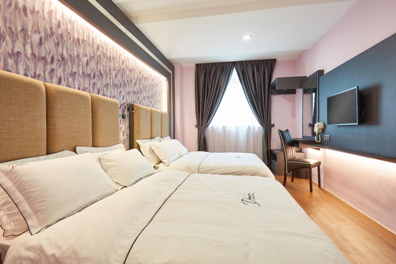 Dream Luxury Hotel Muar Ngoại thất bức ảnh