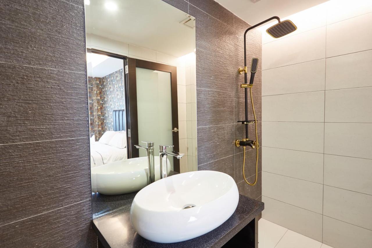 Dream Luxury Hotel Muar Ngoại thất bức ảnh