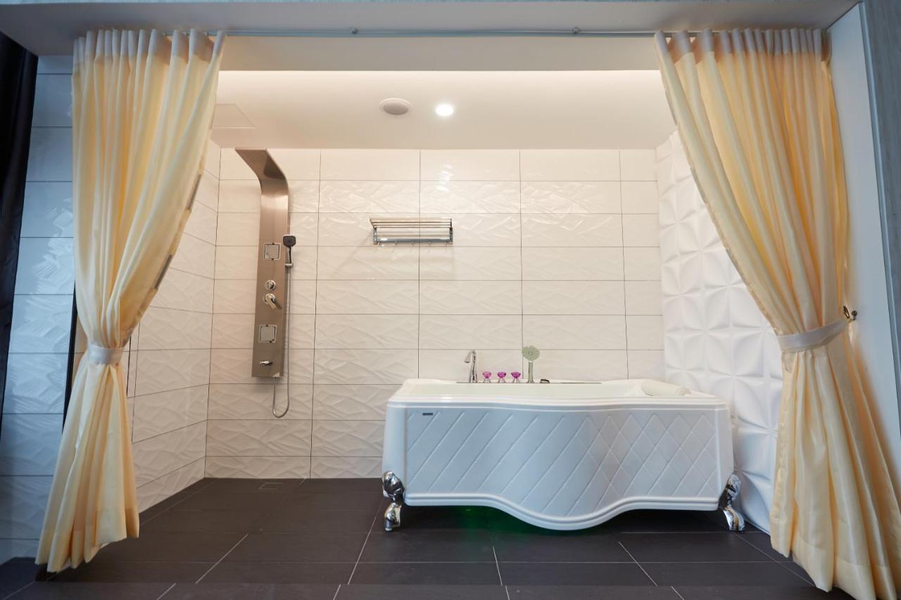 Dream Luxury Hotel Muar Ngoại thất bức ảnh