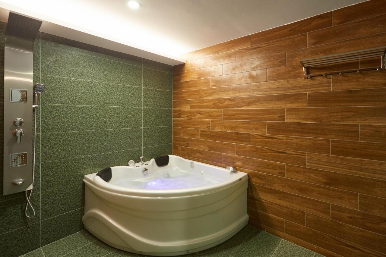 Dream Luxury Hotel Muar Ngoại thất bức ảnh