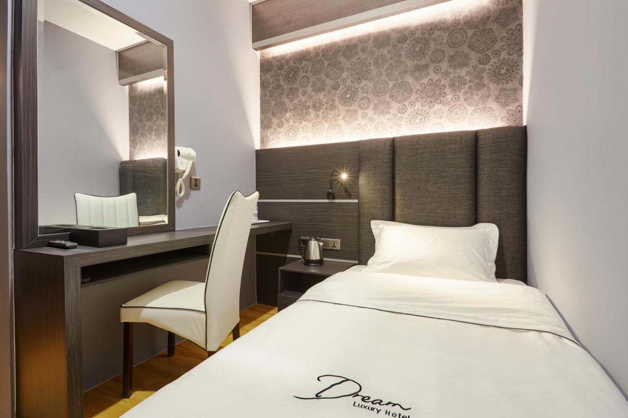 Dream Luxury Hotel Muar Ngoại thất bức ảnh
